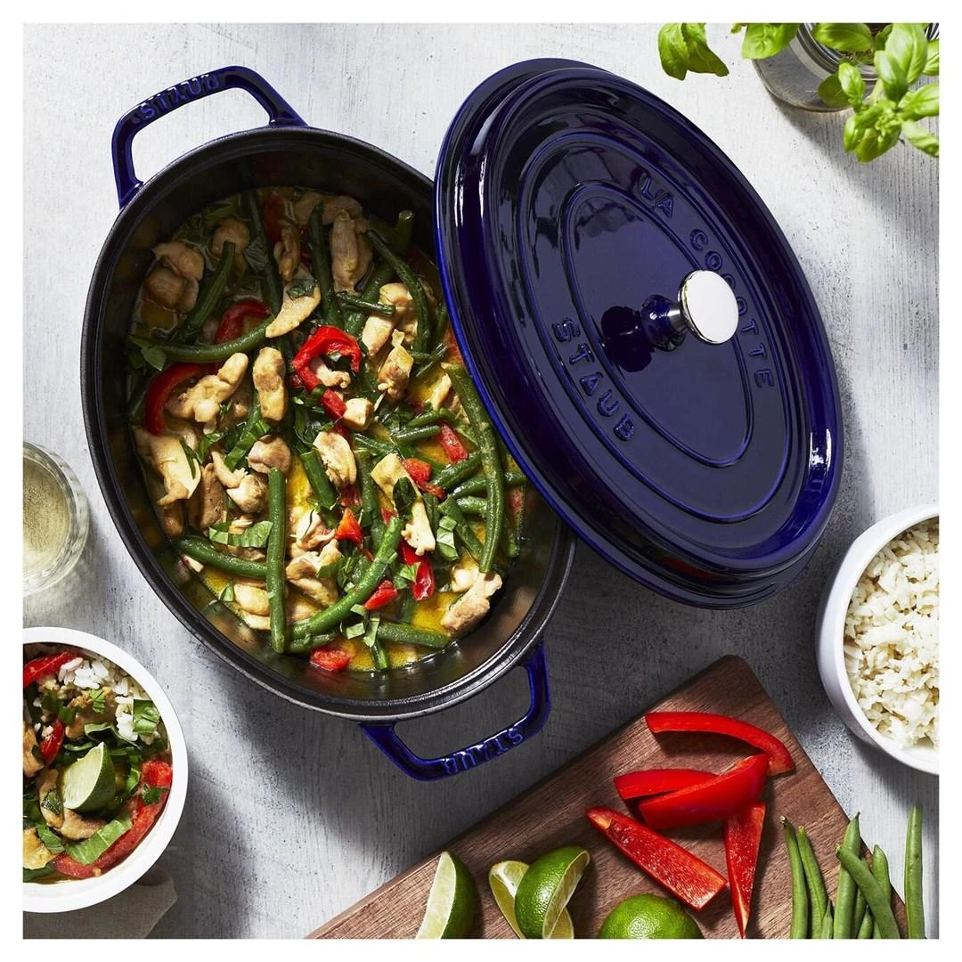 Staub Oval Cocotte, 29cm ketaus, tamsiai mėlyna
