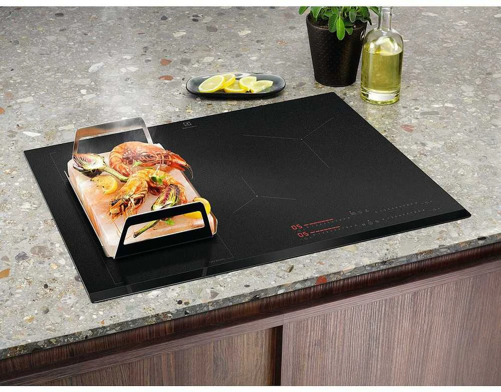 68cm pločio indukcinė kaitlentė Electrolux EIS77453