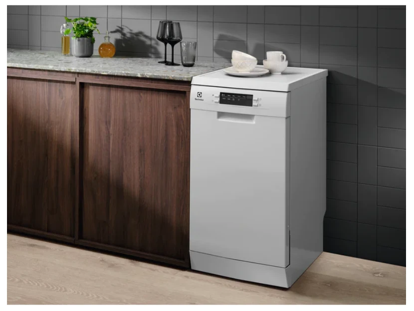 45 cm pločio baltos spalvos indaplovė Electrolux ESA42110SW