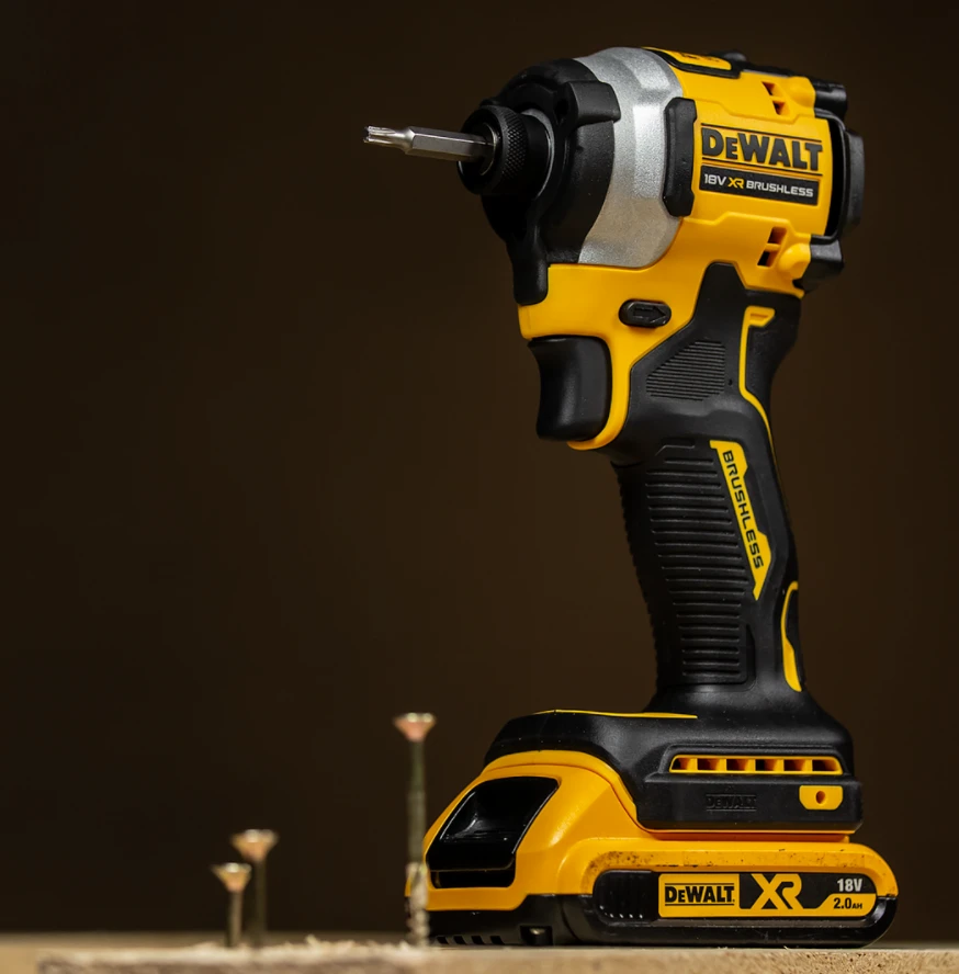 Akumuliatorinis smūginis suktuvas DEWALT 18V DCF850N-XJ be akumuliatoriaus ir kroviklio