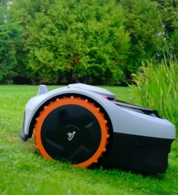 Segway Navimow i105E Belaidis vejos pjovimo robotas skirtas iki 500 m² vejai