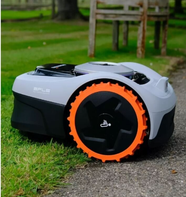 Segway Navimow i105E Belaidis vejos pjovimo robotas skirtas iki 500 m² vejai