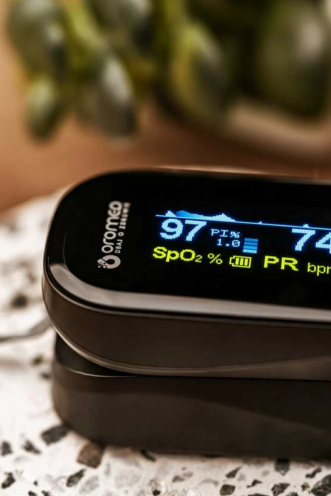 Pulse oximeter Oro-Oximeter Juodas