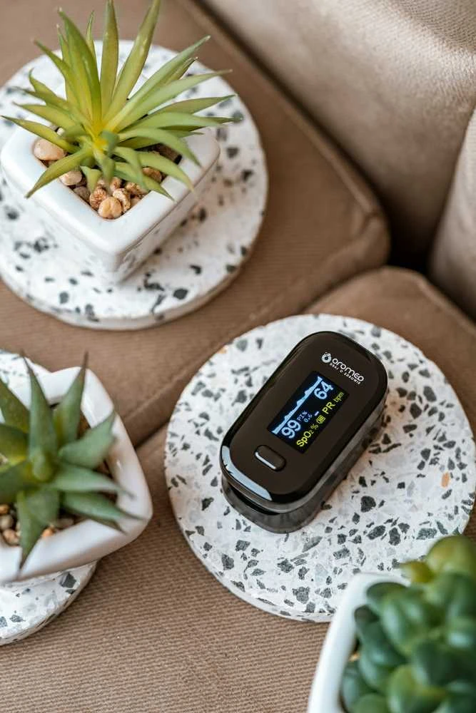Pulse oximeter Oro-Oximeter Juodas