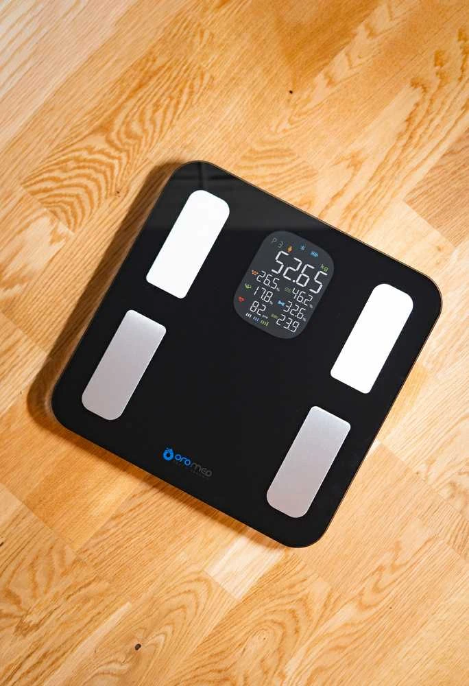 Svarstyklės Oro-med Oromed Oro-Bluetooth Smart juoda