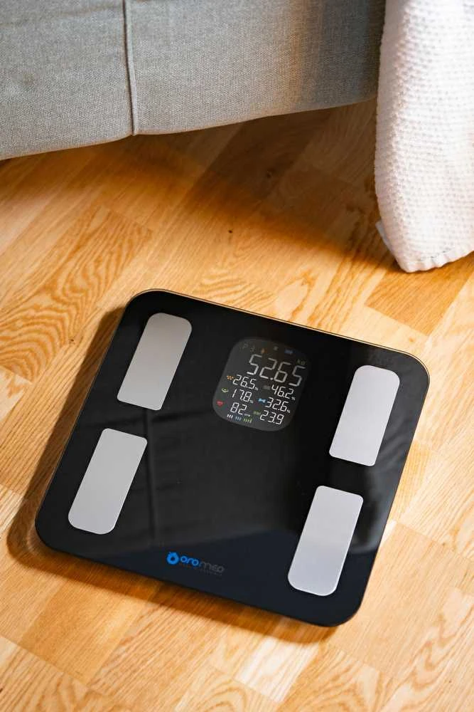 Svarstyklės Oro-med Oromed Oro-Bluetooth Smart juoda
