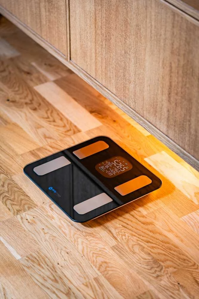 Svarstyklės Oro-med Oromed Oro-Bluetooth Smart juoda