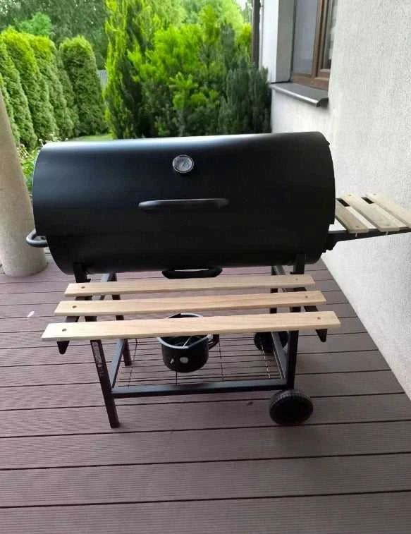 Didelė BBQ anglies kepsninė ant ratukų