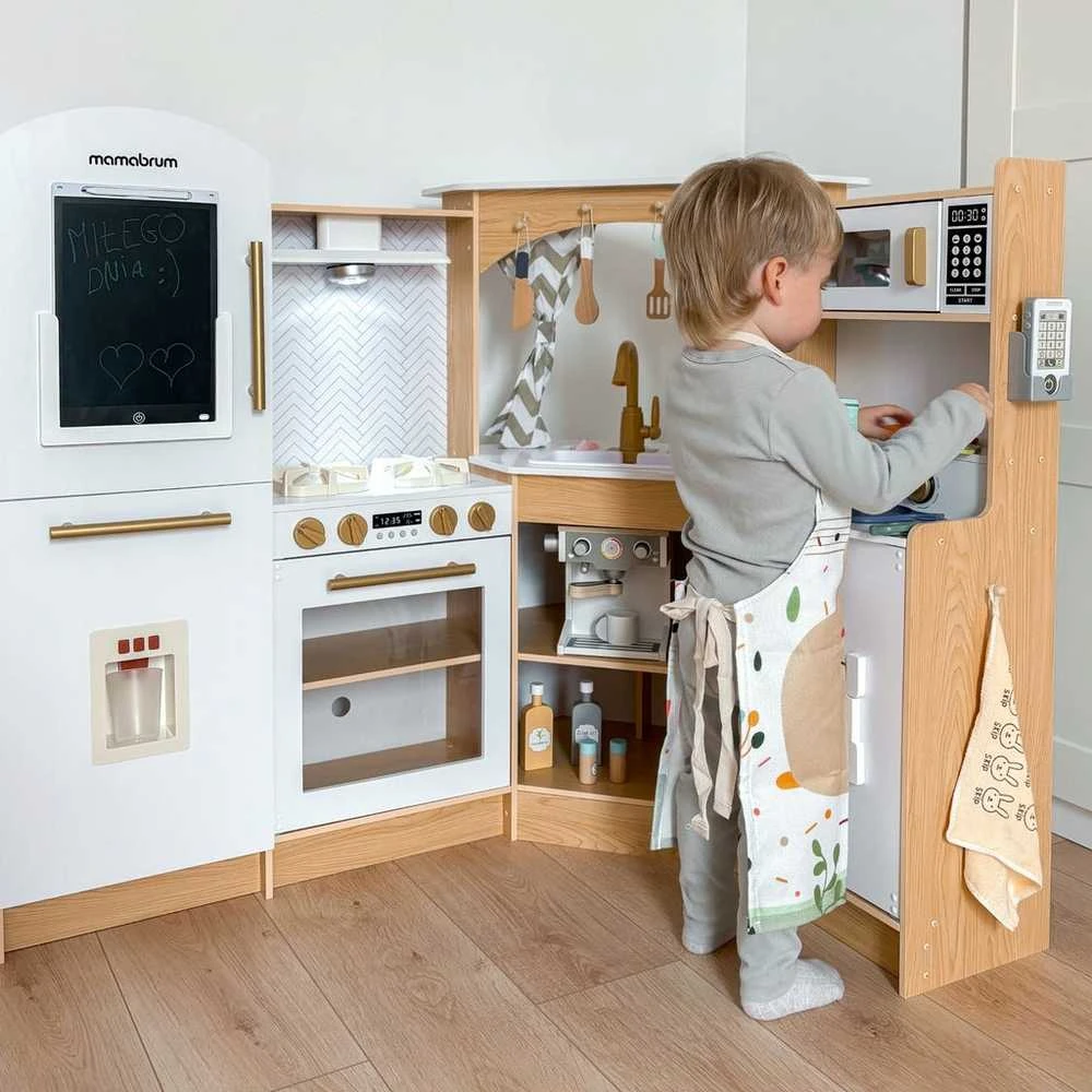 Didelė medinė virtuvė XXXXl su LED – 50 dalių