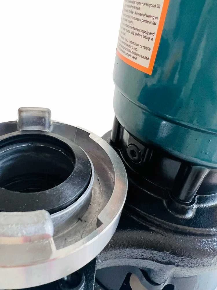 Galingas vandens siurblys 3200W su 3 jungtimis