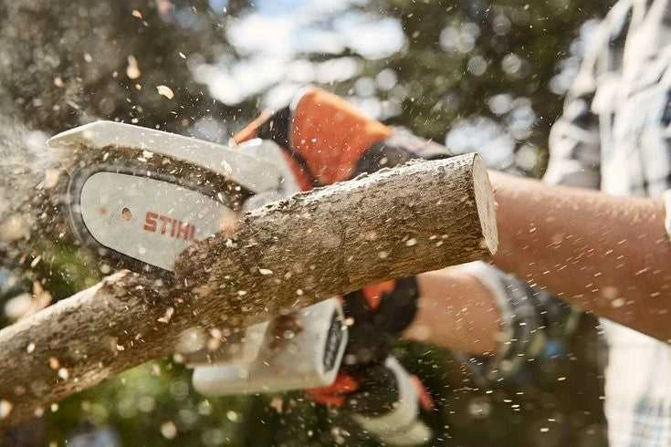 Grandininis pjūklas STIHL GTA 26 akumuliatorinis mini pjūklas – pilnas komplektas
