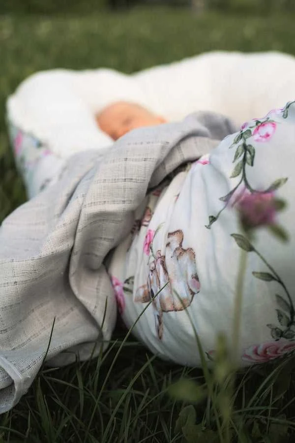 Kūdikių kokonų lizdelis „Minky“ rinkinys XXL „BabyMam“ 7 dalys
