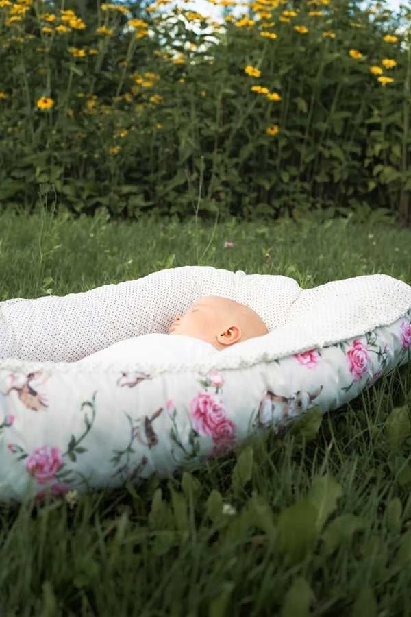 Kūdikių kokonų lizdelis „Minky“ rinkinys XXL „BabyMam“ 7 dalys