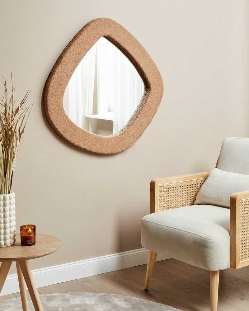 Beliani Sieninis veidrodis EPIRY 79 cm 80 cm Boucle šviesiai rudas