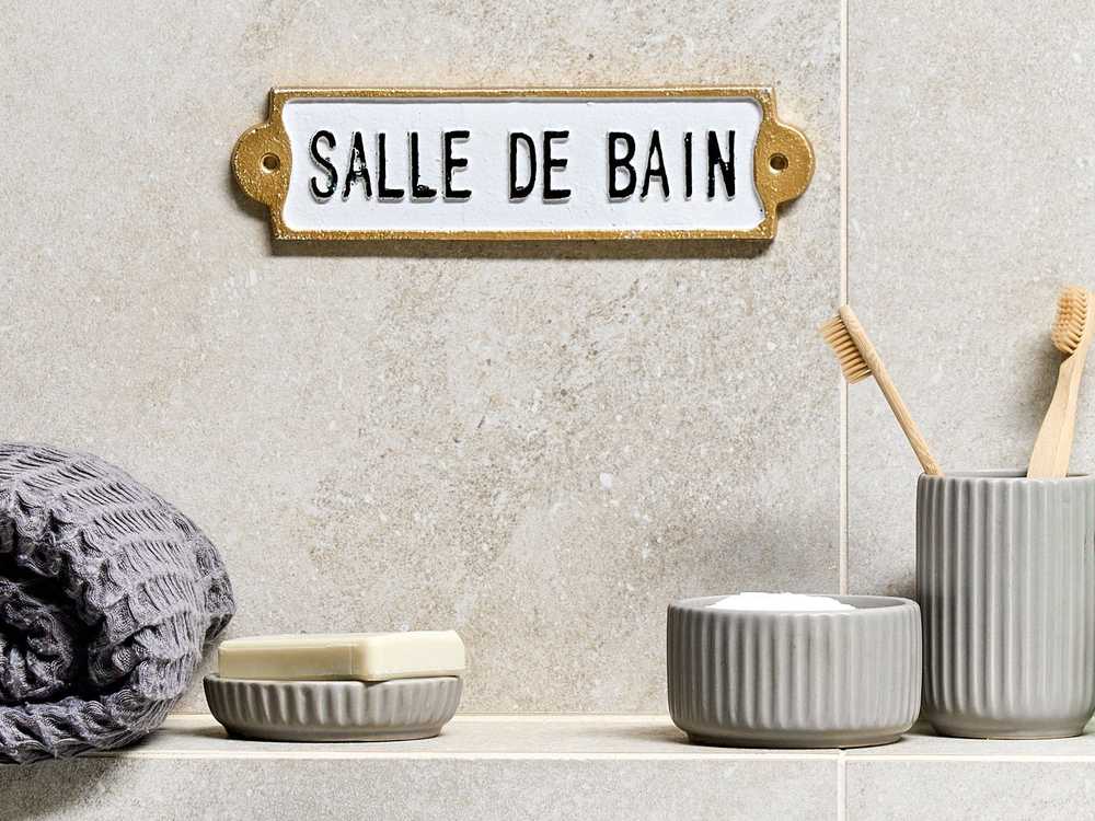 Beliani Sienos dekoracija ISERE 6 cm balta