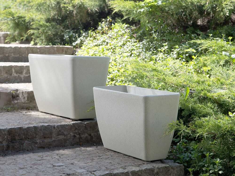 Beliani Gėlių vazonas BARIS 60 cm šviesiai smėlio spalvos