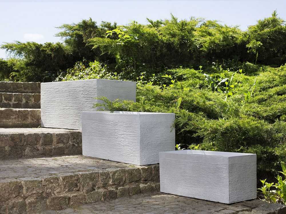 Beliani Vazonas MYRA 60 cm Baltas