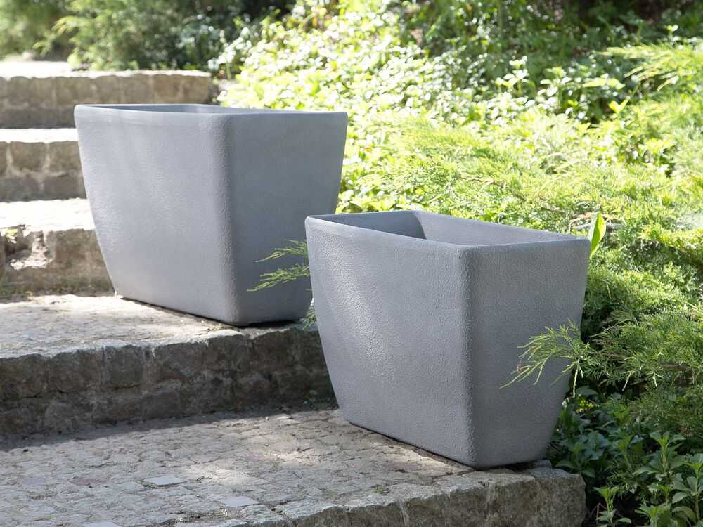 Beliani Gėlių vazonas BARIS 74 cm pilkas