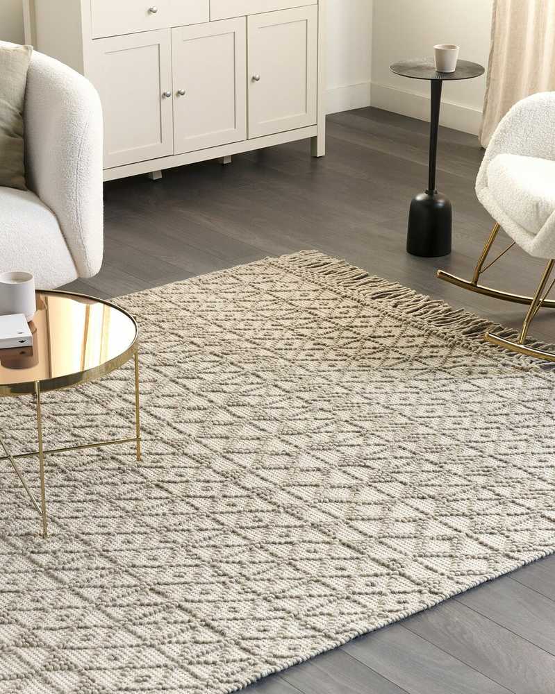 Beliani Kilimas ALUCRA smėlio spalvos 160 x 230 cm vilnos