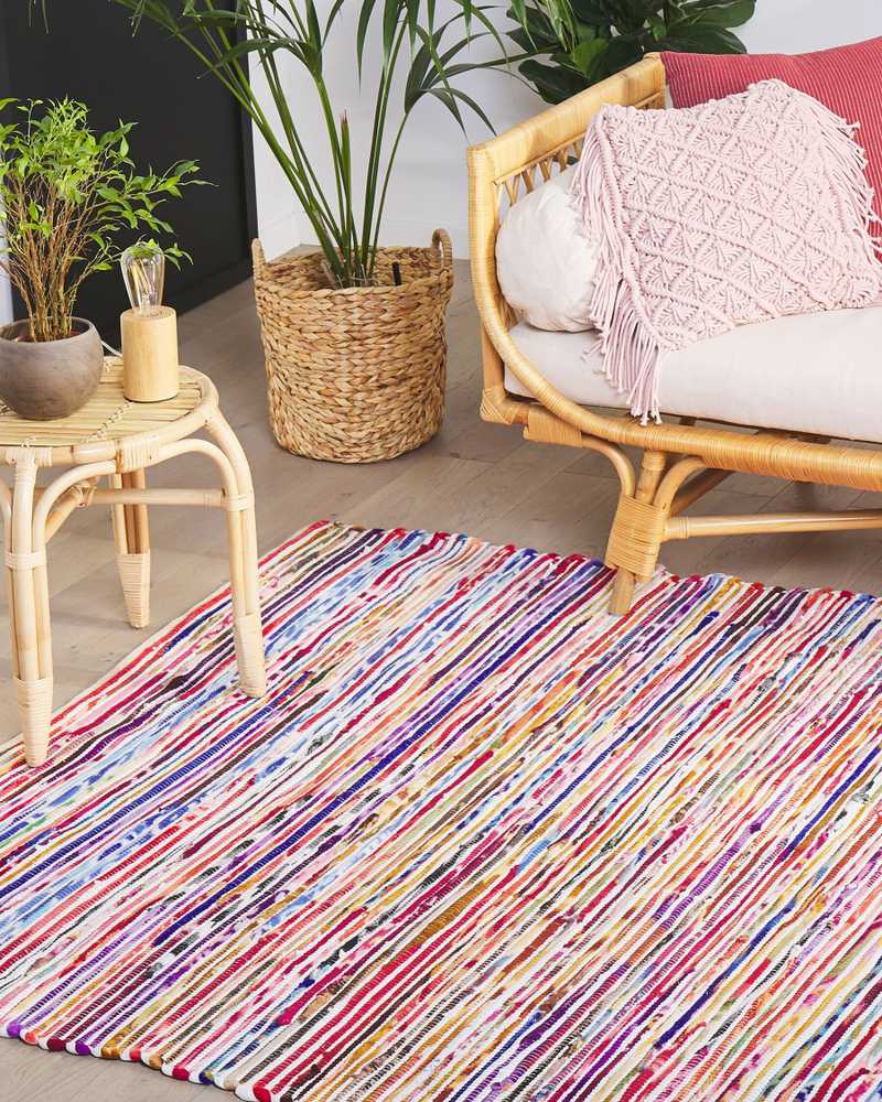 Beliani Kilimas BARTIN baltas 160 x 230 cm