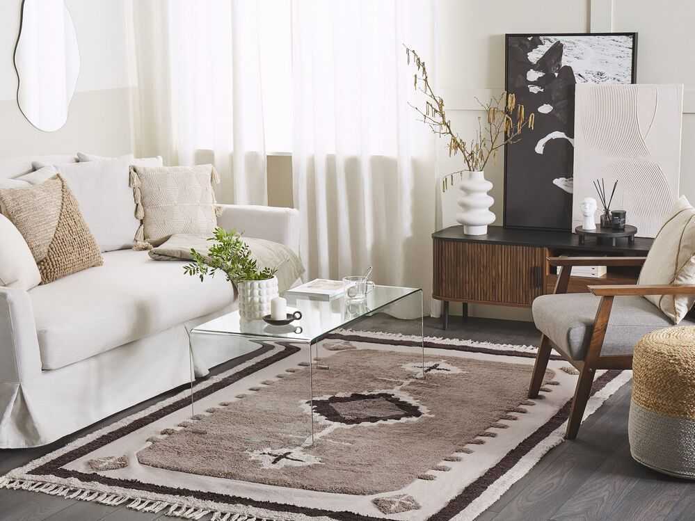 Beliani Kilimas GEYVE smėlio spalvos 140 x 200 cm medvilninis