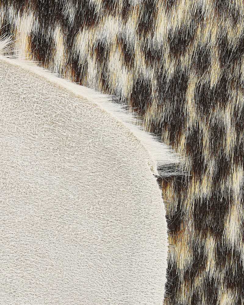 Beliani Dirbtinio kailio kilimas „NAMBUNG“, smėlio spalvos, 60 x 90 cm