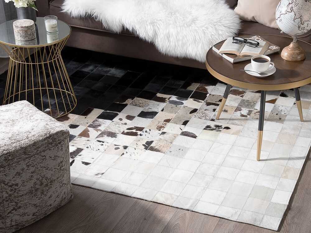Beliani Kilimas KEMAH juodas 140 x 200 cm iš natūralios odos