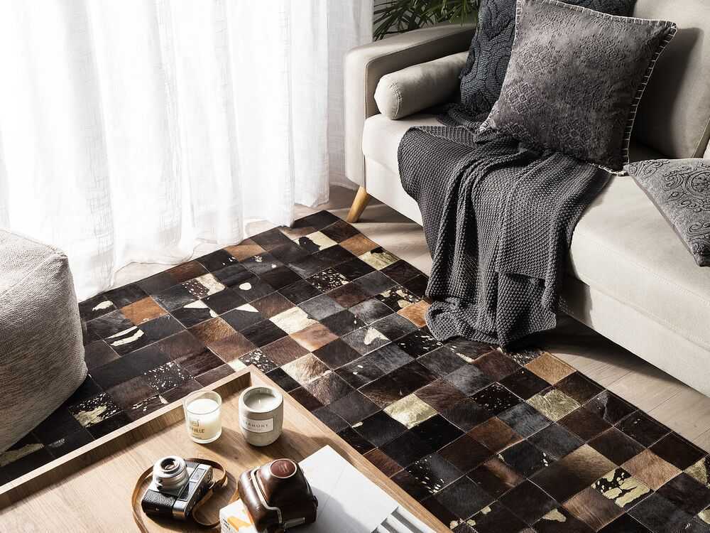 Beliani Kilimas BANDIRMA rudas 160 x 230 cm natūrali oda