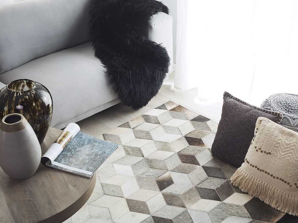 Beliani Kilimas SASON beige 160 x 230 cm natūrali oda