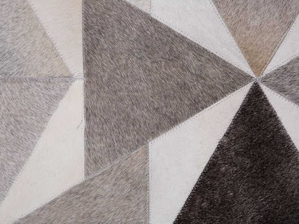 Beliani Kilimas ALAKA pilkas 140 x 200 cm natūrali oda