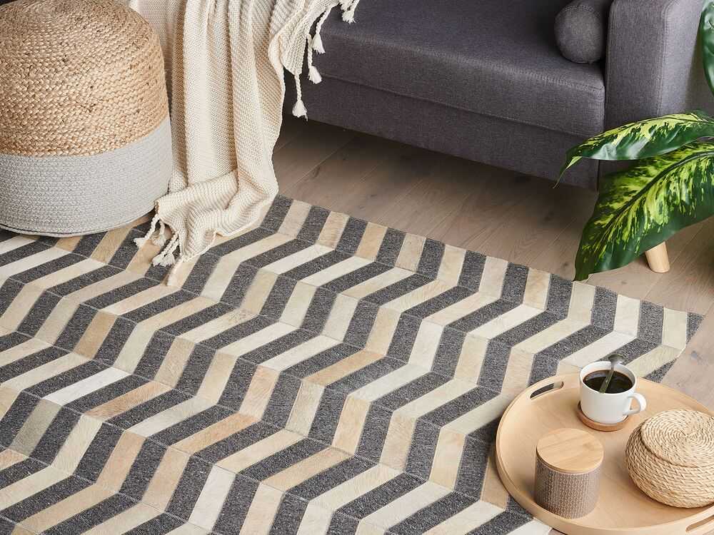 Beliani Kilimas BAGGOZE tamsiai pilkas 160 x 230 cm natūrali oda