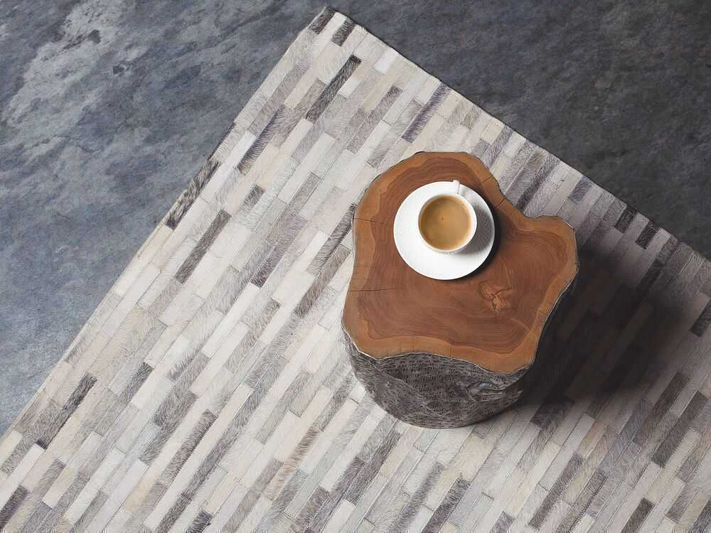 Beliani Kilimas AHILLI pilkas 140 x 200 cm natūrali oda