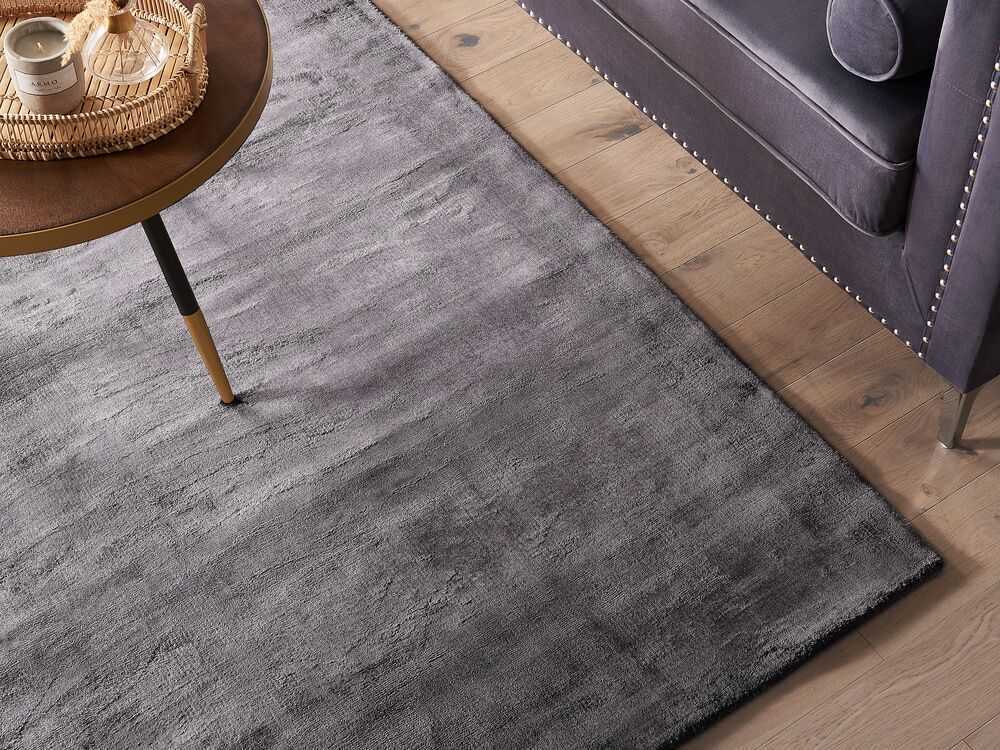 Beliani Kilimėlis GESI II tamsiai pilkas 140 x 200 cm viskozė