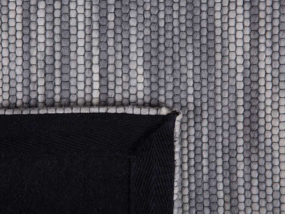 Beliani Kilimas KAPAKLI pilkas 140 x 200 cm vilnonis