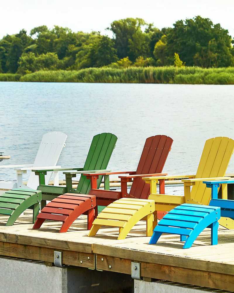 Beliani Sodo kėdė ADIRONDACK su kojų atrama, raudona