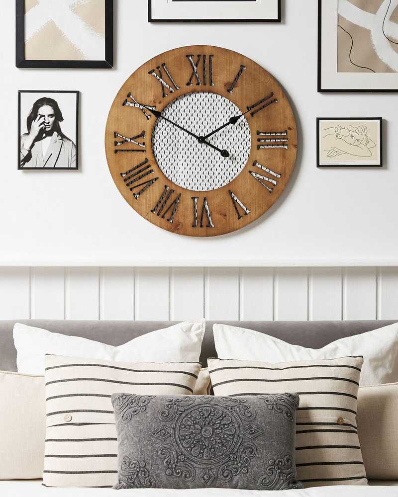 Beliani Sieninis laikrodis CUILCO 60 cm, kėnio mediena, rudas