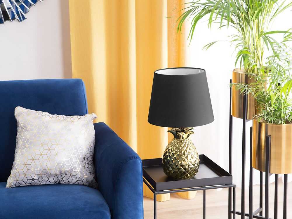 Beliani Stalinė lempa PINEAPPLE keramikinė auksinė