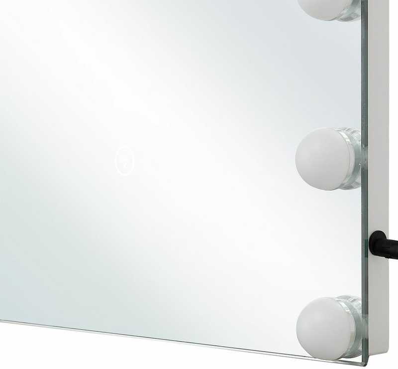 Beliani Vonios veidrodis LED LUCENAY 40 cm 50 cm sidabrinis
