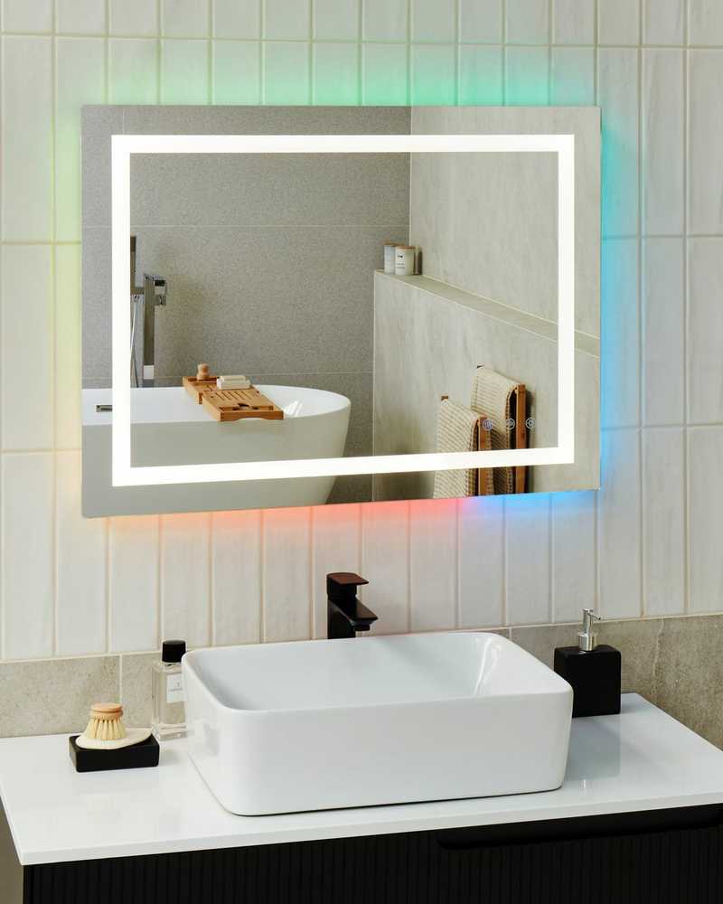 Beliani Vonios veidrodis su LED apšvietimu PRENOIS 80 x 60 cm, sidabrinis