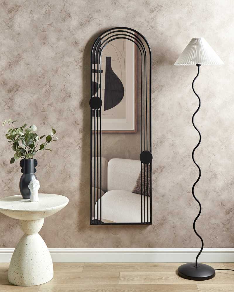 Beliani Sieninis veidrodis AJAIN 45 cm 146 cm metalinis juodas