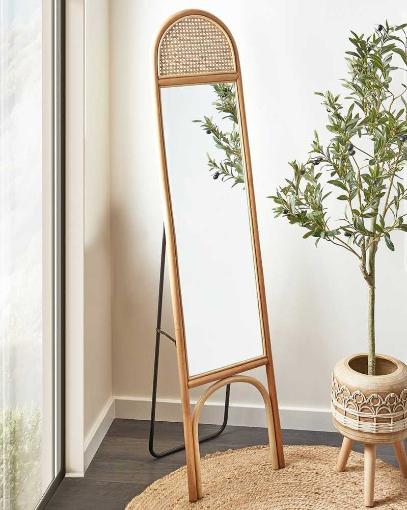 Beliani Pastatomas veidrodis BRUSSEY 170 cm Koriai Natūralus