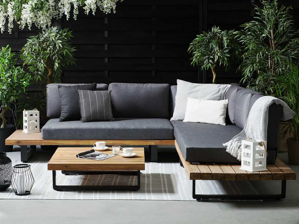 Lauko baldų komplektas Beliani Sodo kampinė sofa su stalu 5 asmenims MYKONOS dešininė tamsiai pilka, sertifikuota akacijos mediena