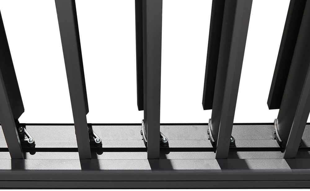 Beliani Sodo pavėsinė FORNOLI metalinė 296 cm 296 cm juoda