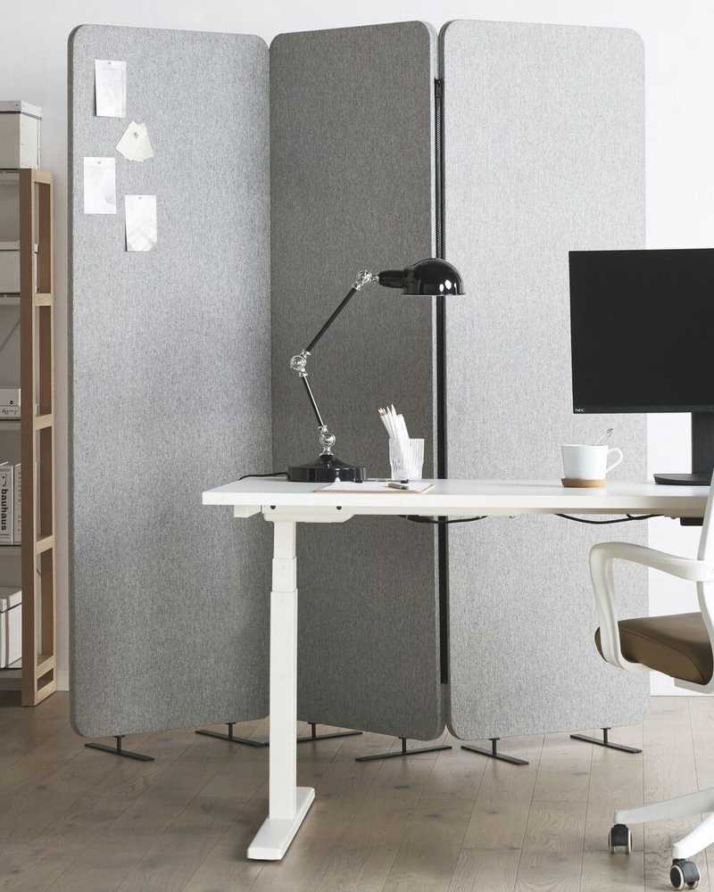 Beliani Pertvara STANDI 184 x 184 cm Šviesiai pilka