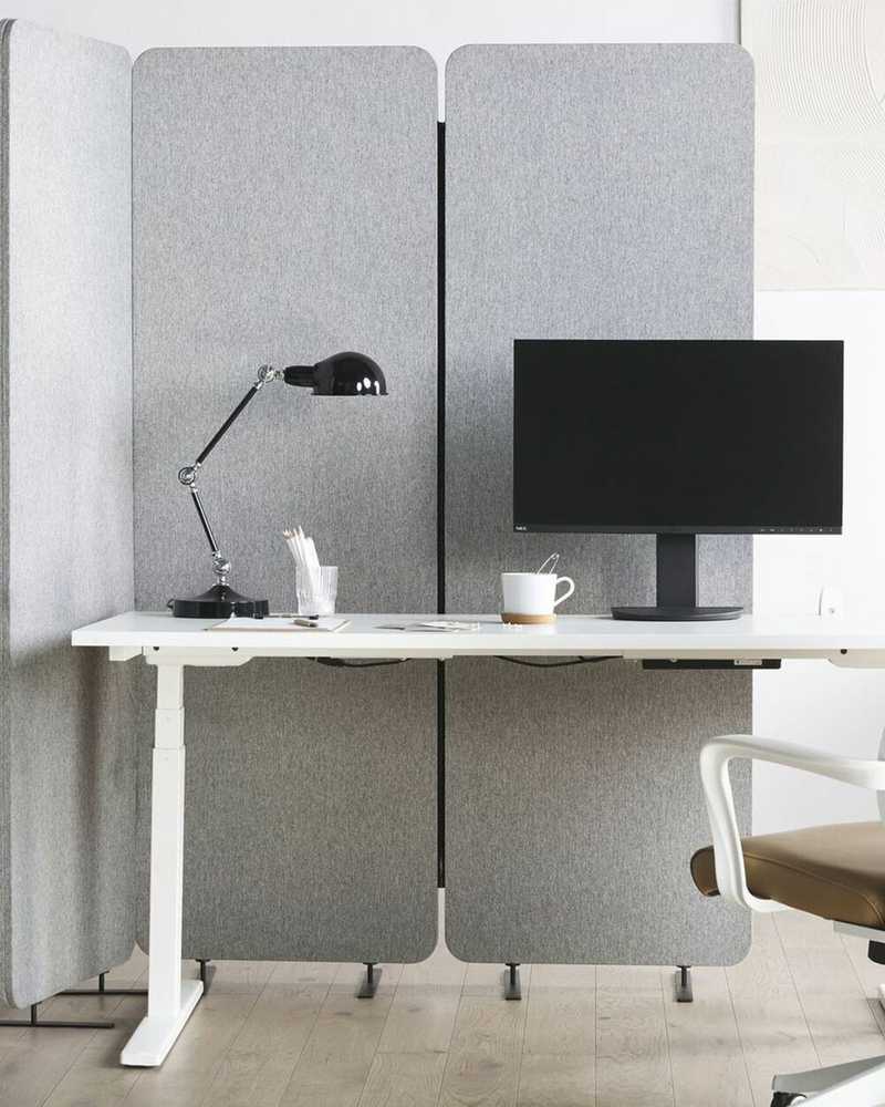 Beliani Pertvara STANDI 184 x 184 cm Šviesiai pilka