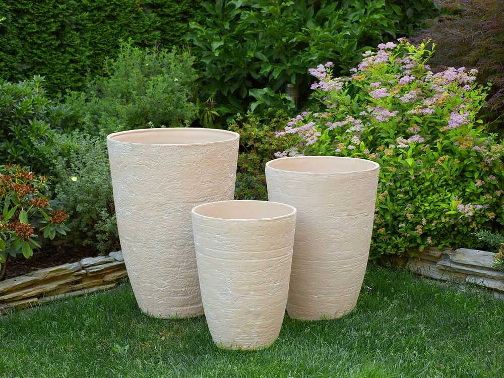 Beliani 2 vazonų rinkinys CAMIA 51 cm smėlio spalvos