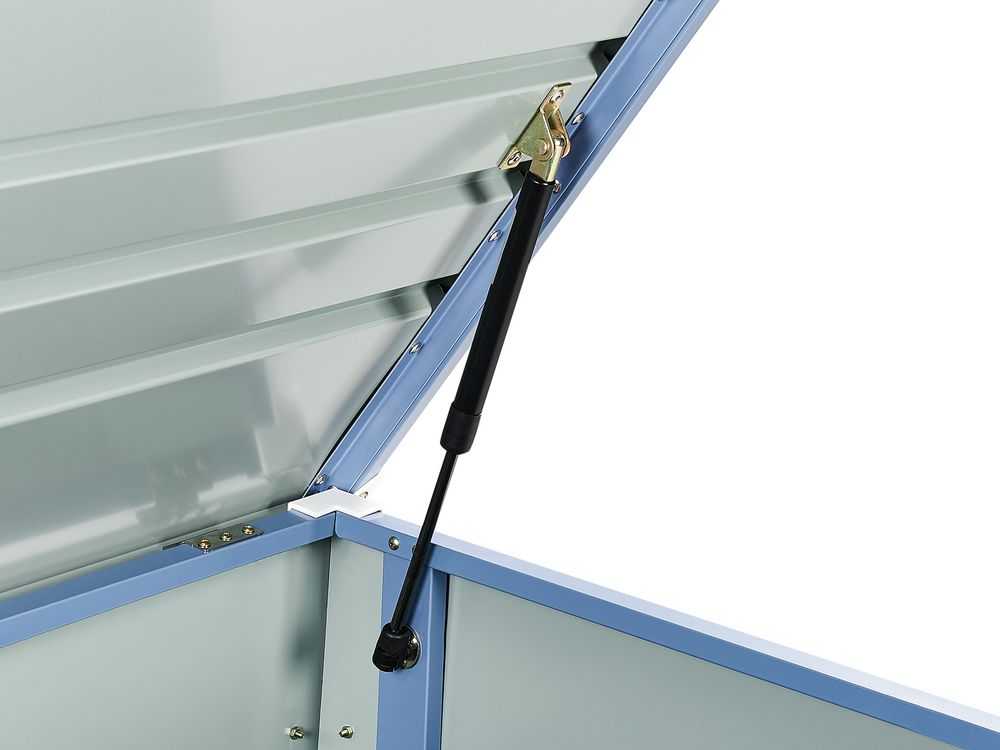 Beliani Sodo dėžė CEBROSA 132 cm 62 cm, mėlyna