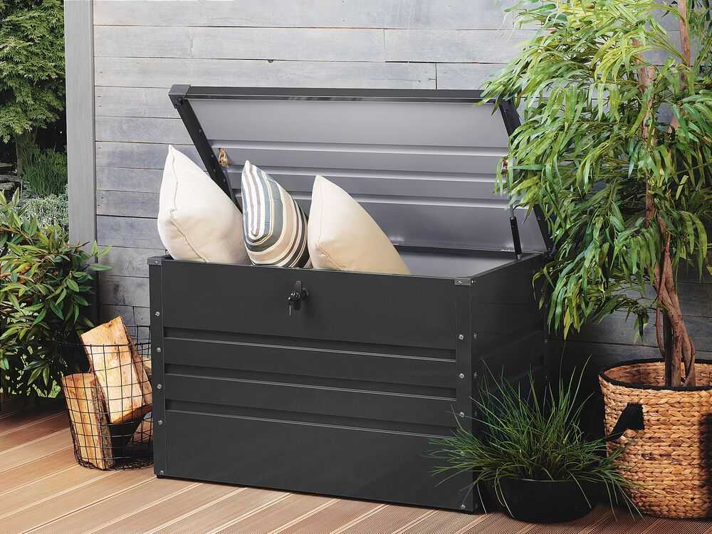 Beliani Sodo dėžė CEBROSA 100 cm 62 cm, grafito spalvos