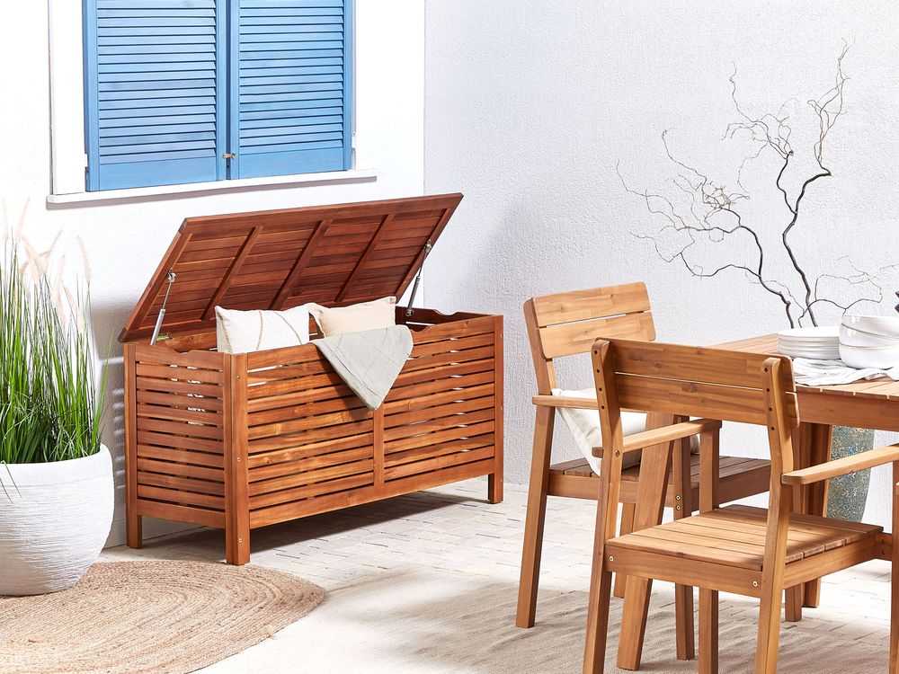 Beliani Sodo dėžė RIVIERA 130 cm 48 cm, ruda