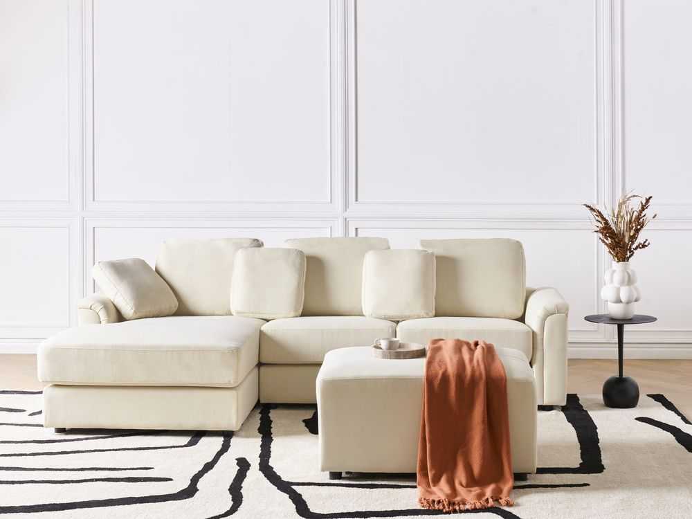 Beliani 4 vietų kampinė sofa KOHLO šviesiai smėlio spalvos su pufu dešininė